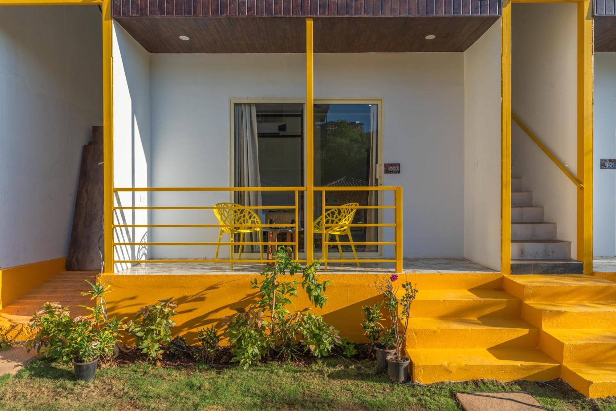 The Social Stays Goa, Morjim Formerly Artbuzz Exterior photo